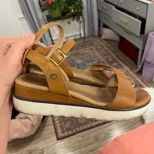 Portland Leather SOHO Wedge